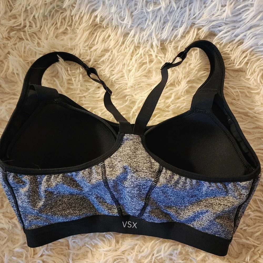 Victoria's Secret VSX Sport Front Zip Sports‎ Bra Gray Space Dye 32DD